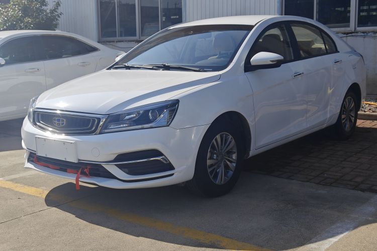 GEELY Emgrand 2018 car image #2