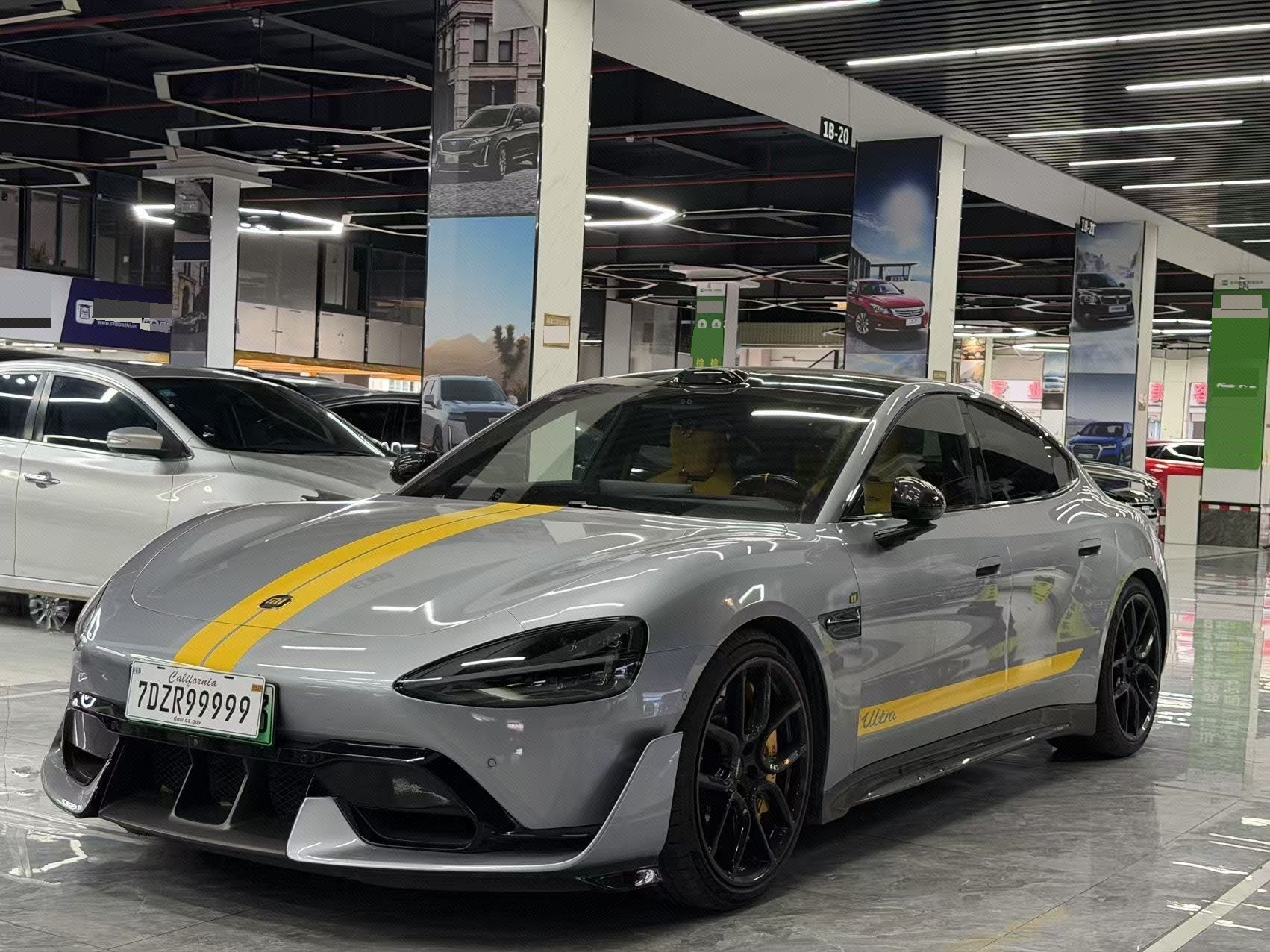 MI SU7 Ultra 2025 car image 