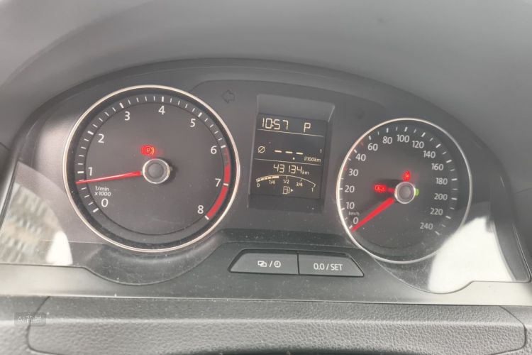 Volkswagen Santana 2016 car image #14