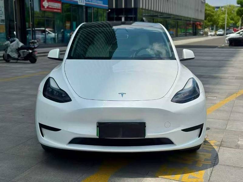 Tesla Model Y 2023 #3 Tesla Model Y 2023 car image #3
