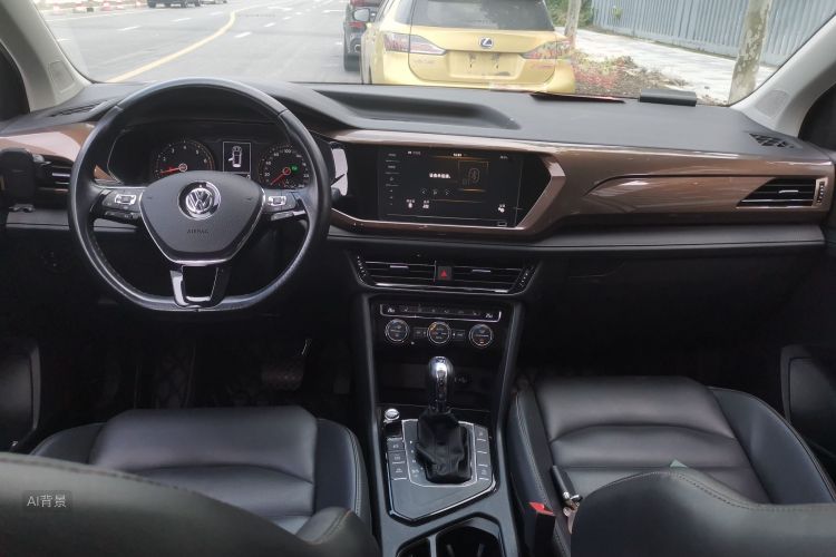 Volkswagen Tharu 2019 #11 Volkswagen Tharu 2019 car image #11