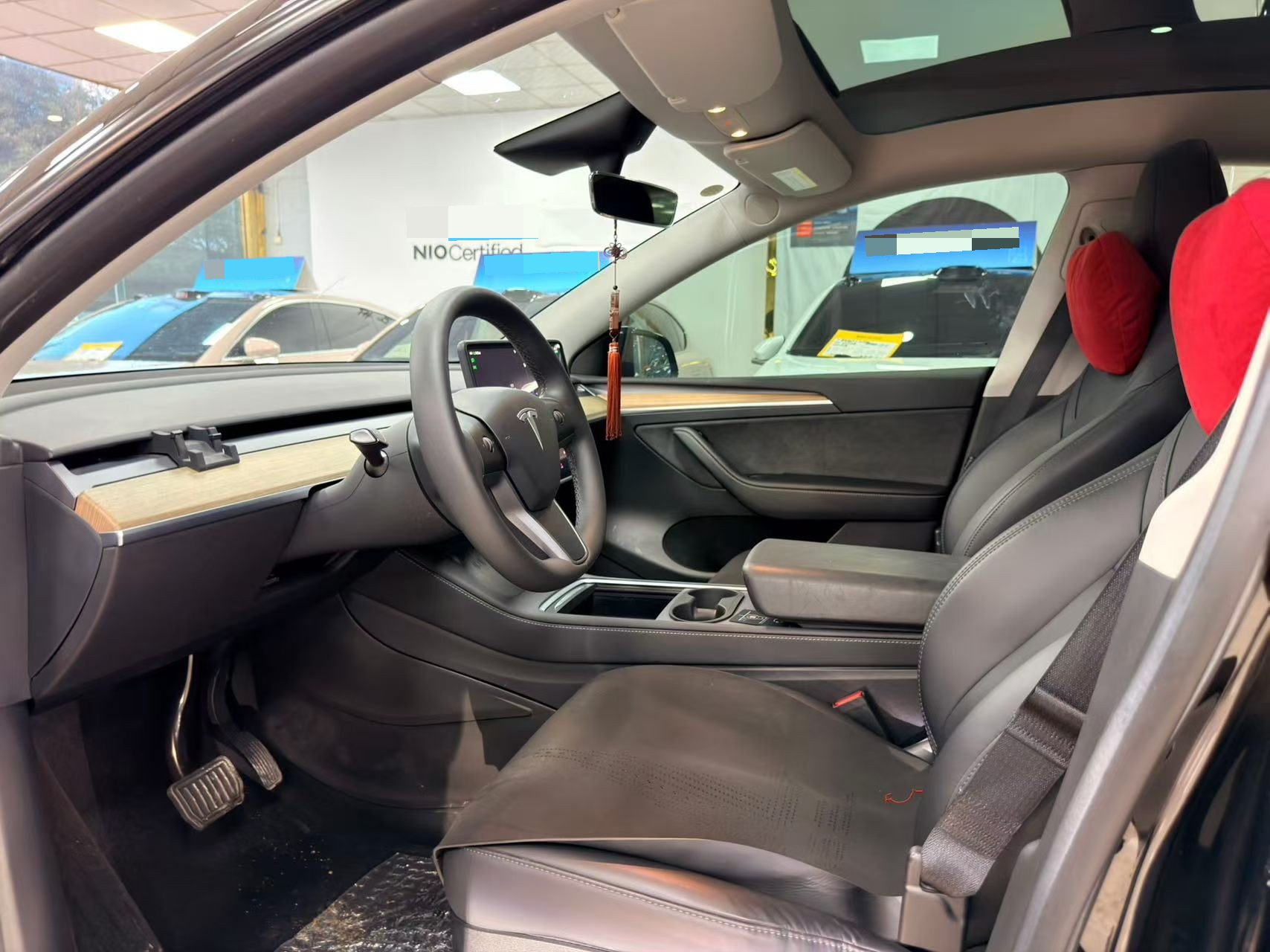 Tesla Model Y 2023 #4 Tesla Model Y 2023 صورة سيارة #4