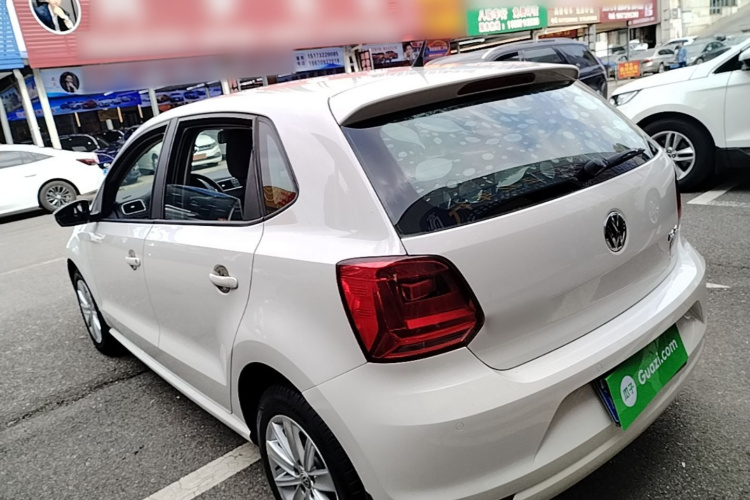 Volkswagen Polo 2015 #5 Volkswagen Polo 2015 car image #5