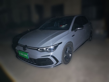 Volkswagen Golf 2024 car image 