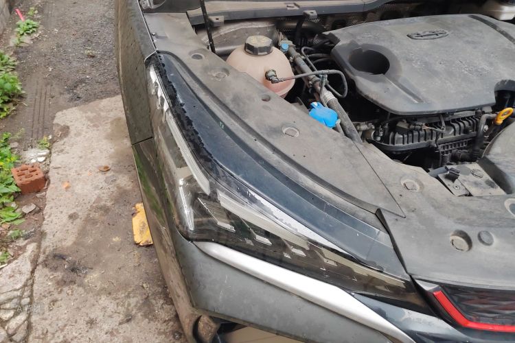 GEELY Coolray 2022 immagine di auto #8