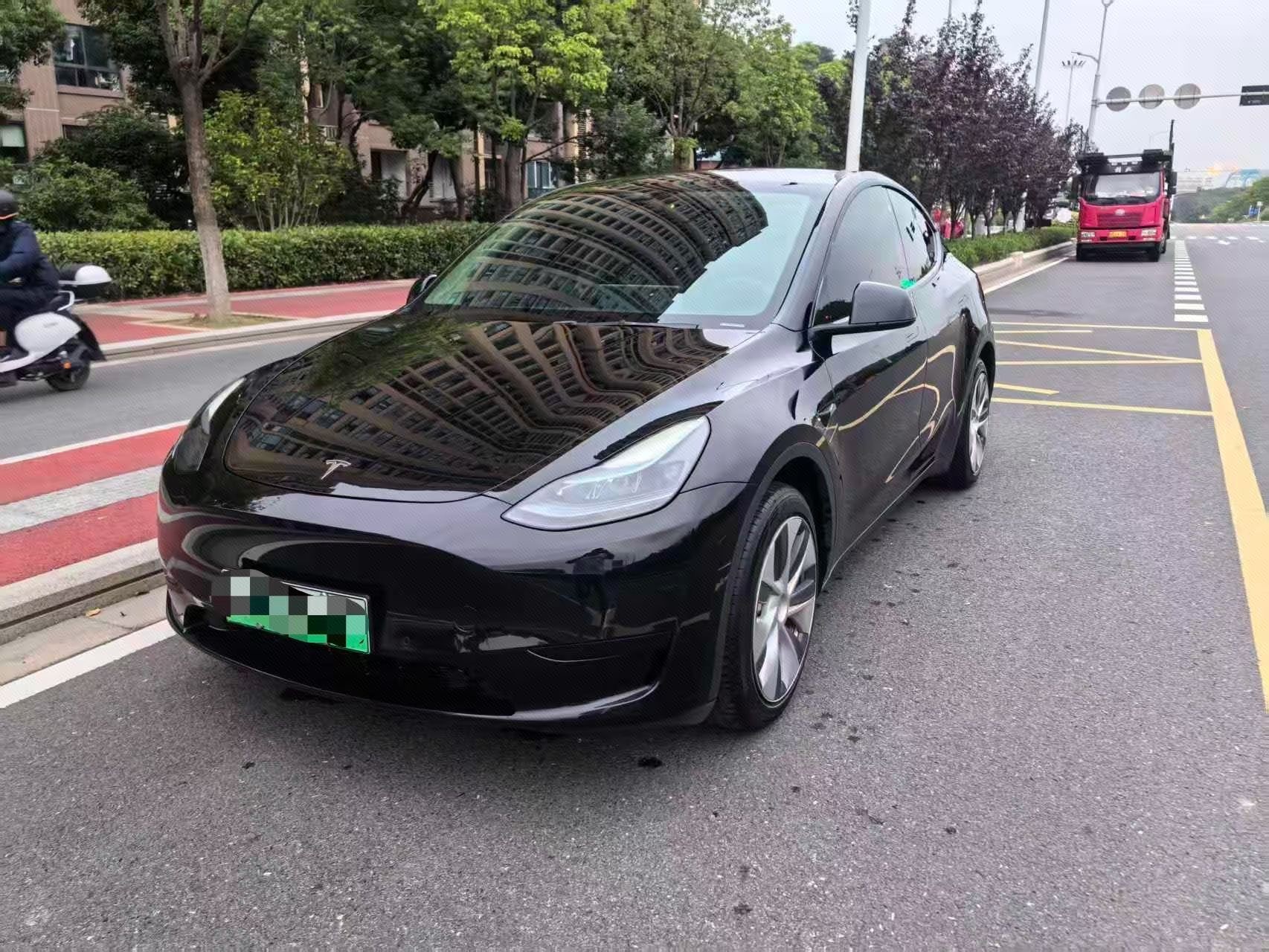 Tesla Model Y 2023 Tesla Model Y 2023 car image