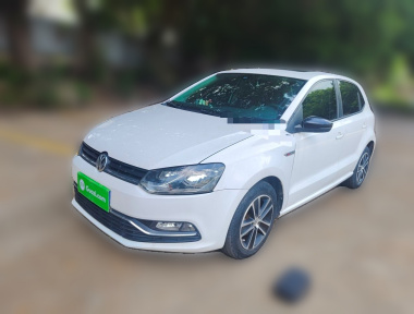 Volkswagen Polo 2015 car image 
