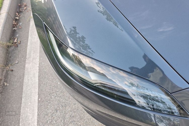 Tesla Model 3 2024 car image #8