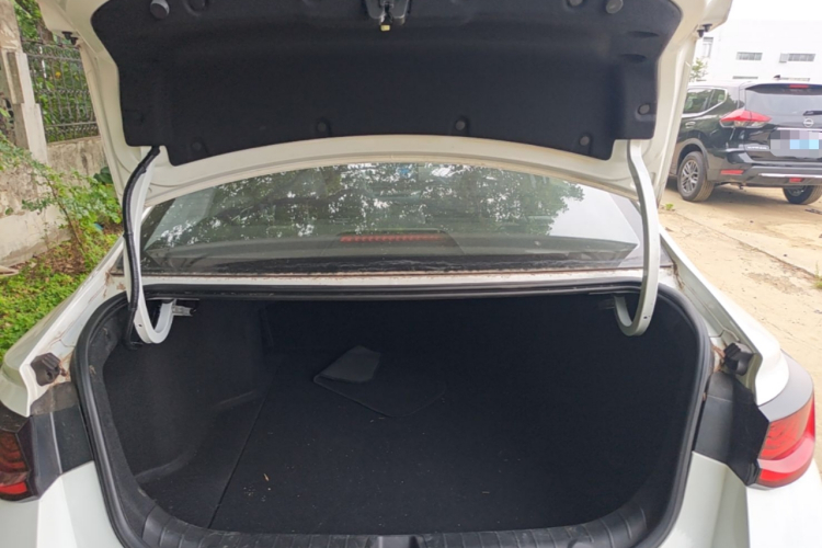 GEELY Emgrand L 2022 car image #21