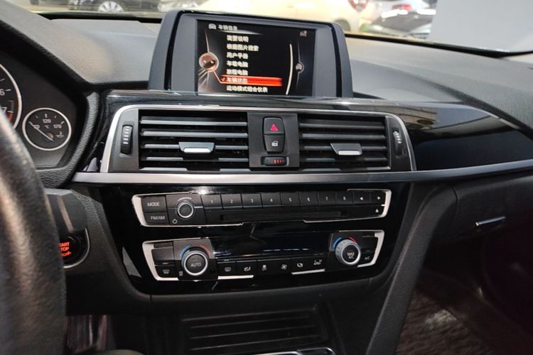 BMW 3 Series 2017 #13 BMW 3 Series 2017 car image #13