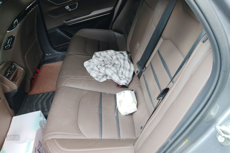 BYD Han 2022 immagine di auto #19