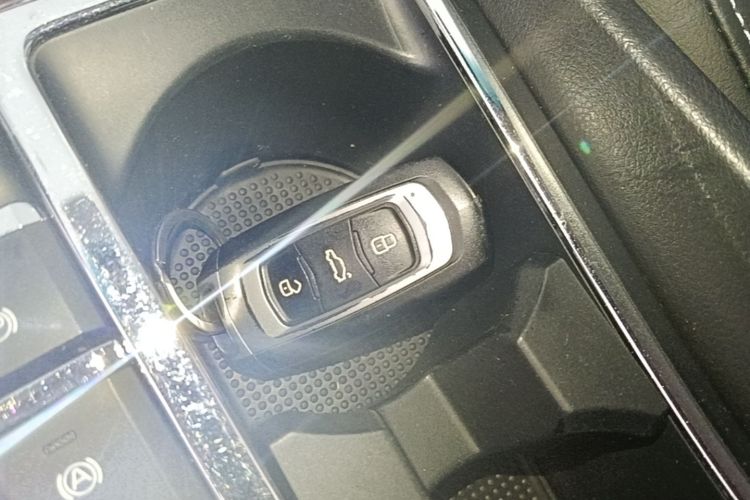 GEELY Emgrand 2017 #9 GEELY Emgrand 2017 car image #9