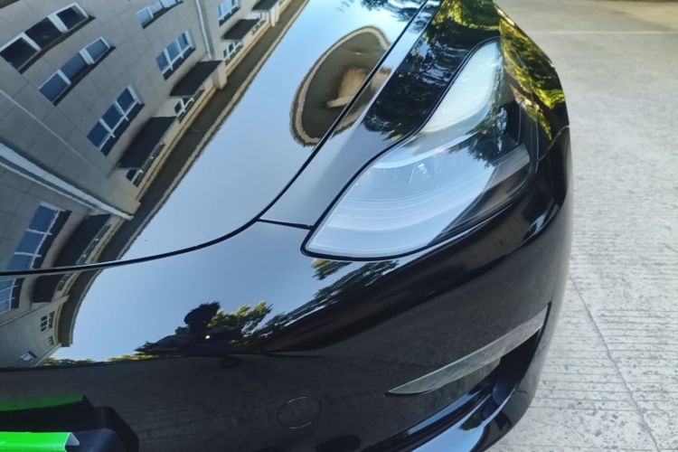 Tesla Model 3 2022 car image #23