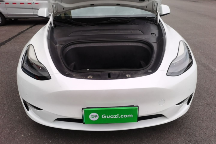 Tesla Model Y 2021 #20 Tesla Model Y 2021 car image #20