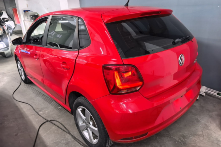 Volkswagen Polo 2016 car image #5