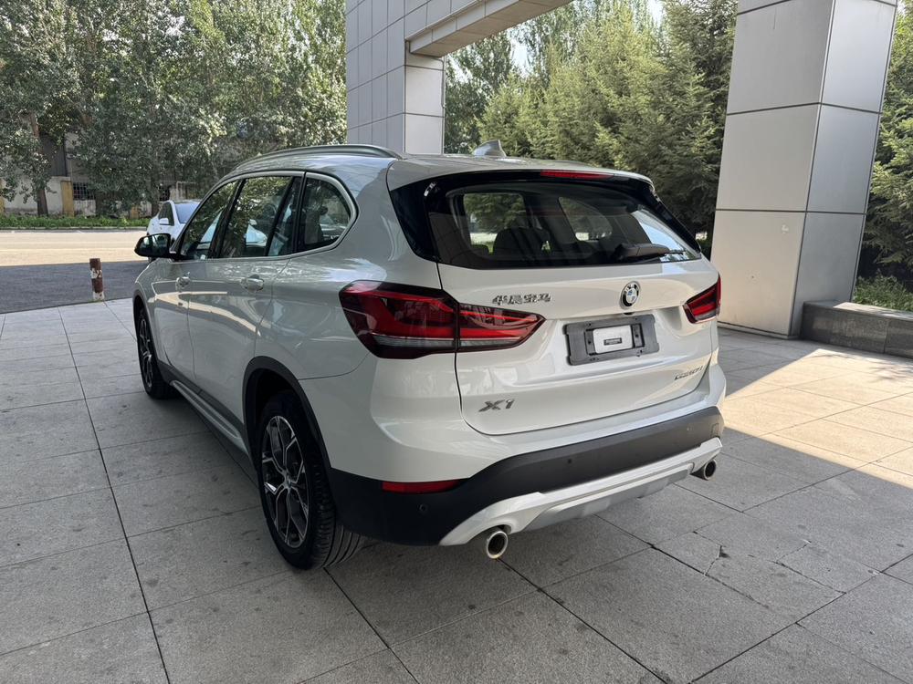 BMW X1 2022 #4 BMW X1 2022 car image #4
