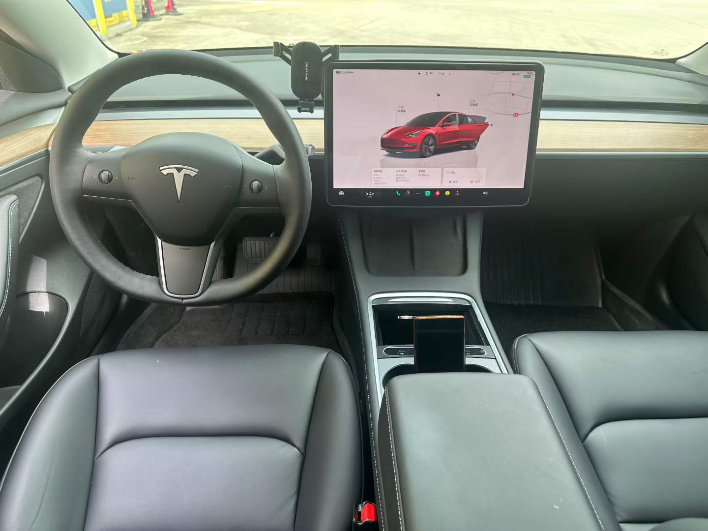 Tesla Model 3 2022 car image #4