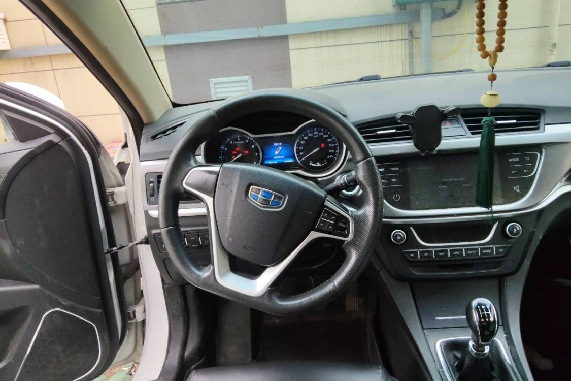 GEELY Emgrand 2017 #22 GEELY Emgrand 2017 car image #22