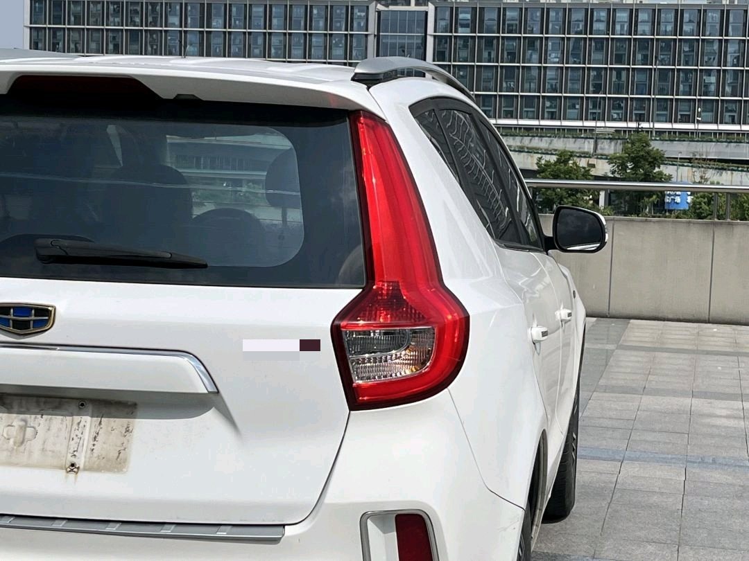 GEELY Vision X6 2017 immagine di auto #10
