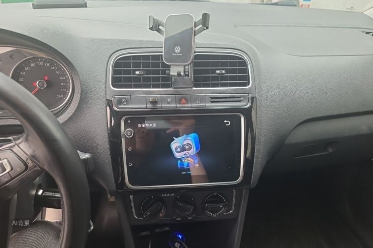 Volkswagen Polo 2018 car image #15