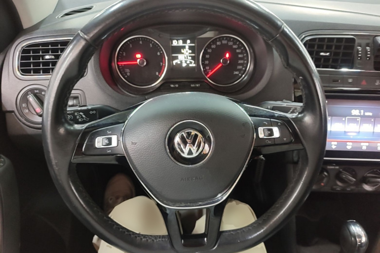 Volkswagen Polo 2019 #11 Volkswagen Polo 2019 car image #11