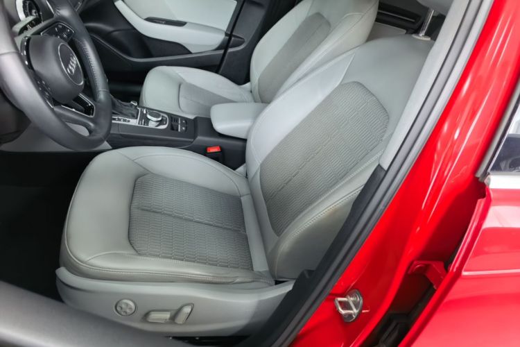 Audi A3 2019 car image #15