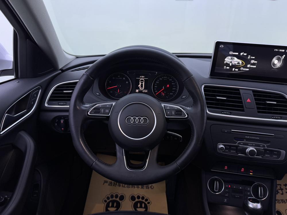 Audi Q3 2016 car image #23