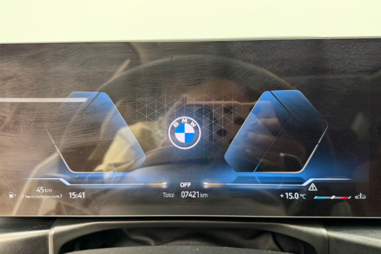 BMW 3 Series 2025 car image #9