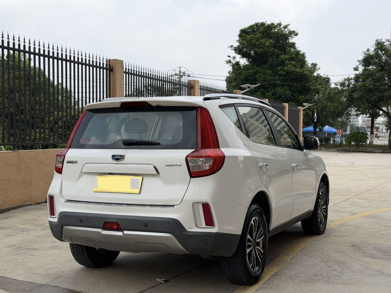 GEELY Vision X6 2018 car image #7
