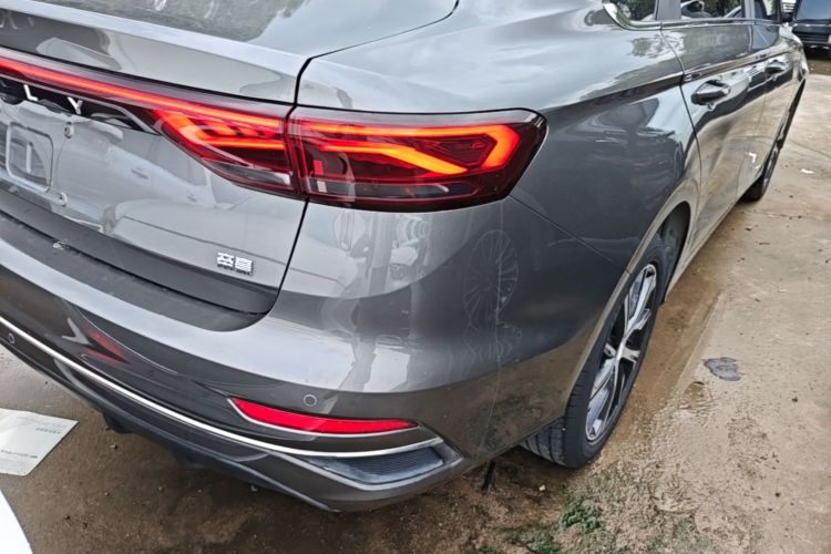 GEELY Emgrand 2022 immagine di auto #8