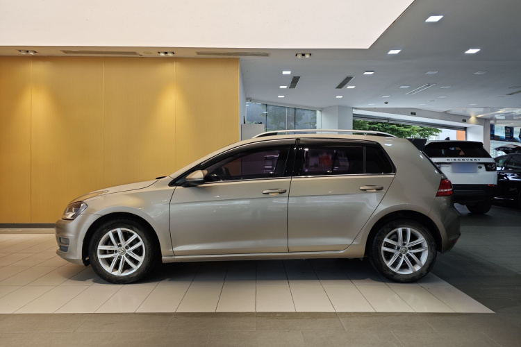 Volkswagen Golf 2016 car image #10