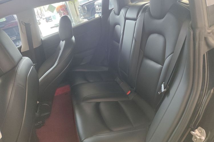Tesla Model 3 2021 car image #17