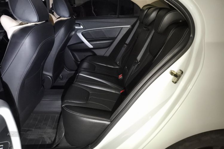 GEELY Emgrand 2017 #19 GEELY Emgrand 2017 car image #19