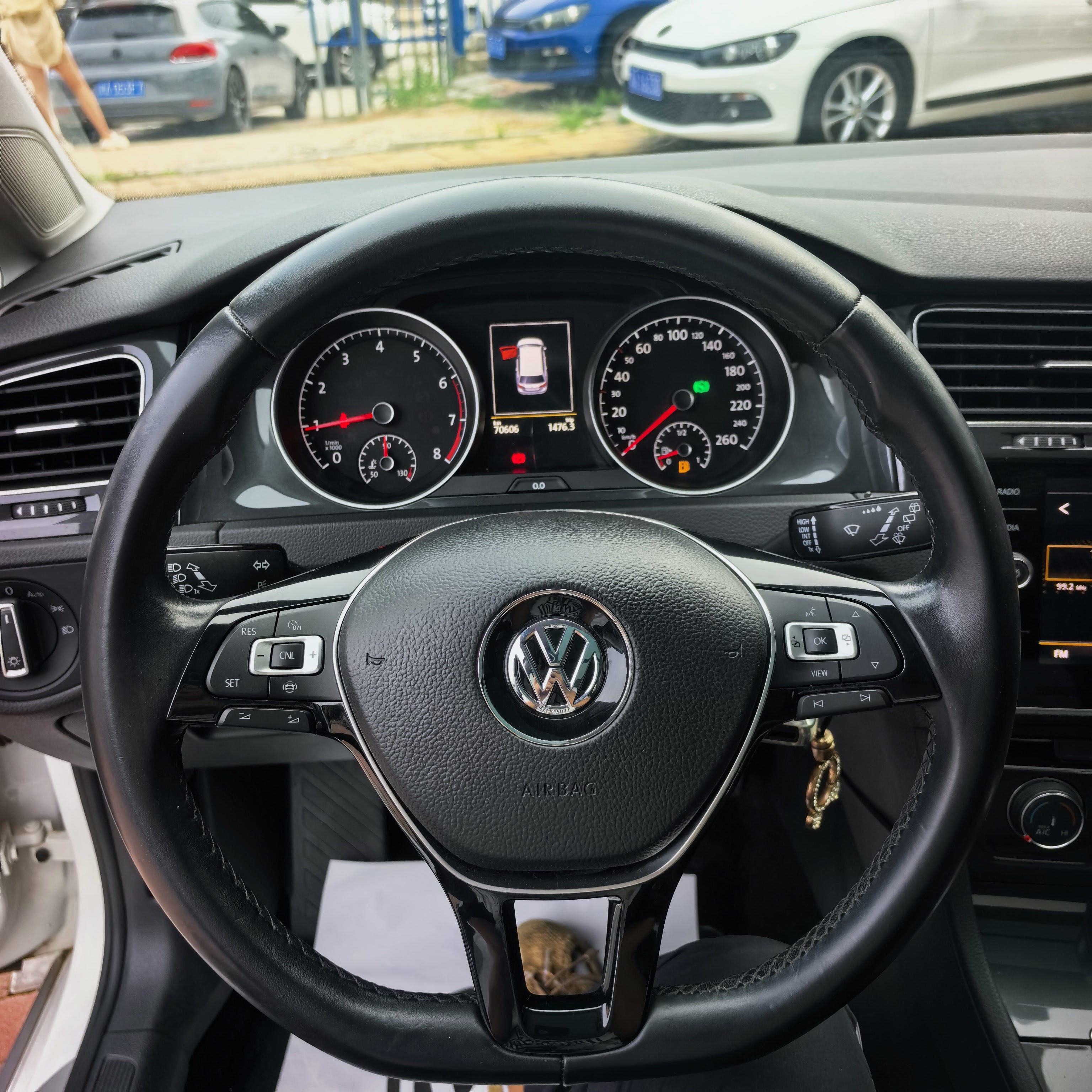 Volkswagen Golf (Imported) 2020 #7 Volkswagen Golf (Imported) 2020 car image #7
