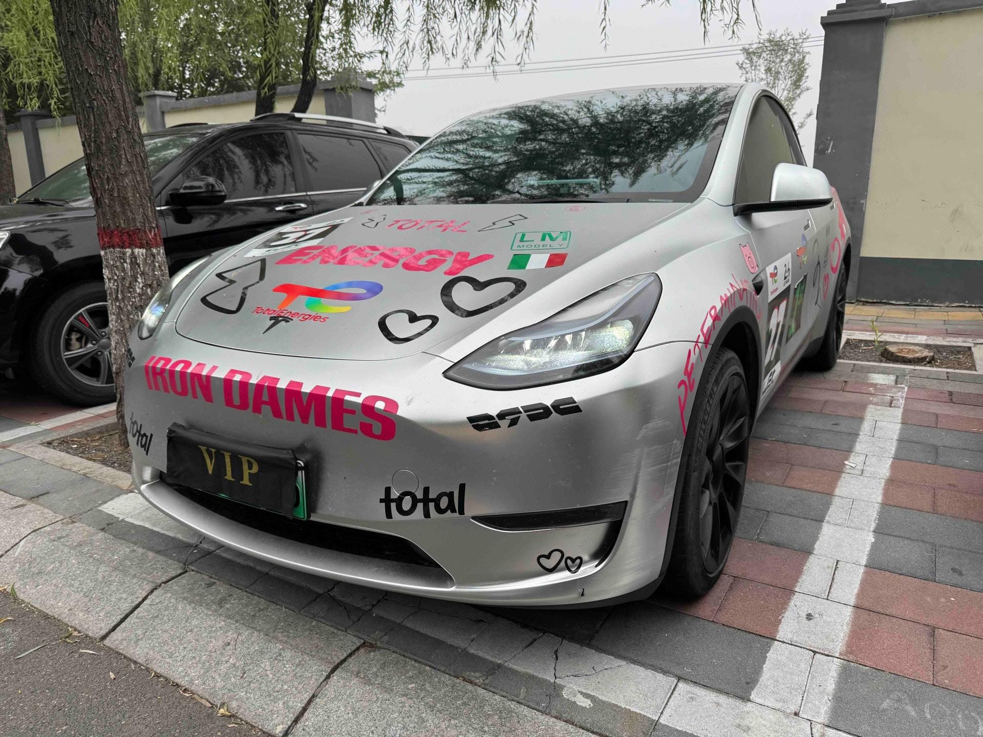 Tesla Model Y 2024 Tesla Model Y 2024 car image
