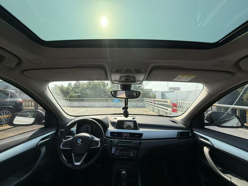 BMW X1 2019 #8 BMW X1 2019 car image #8