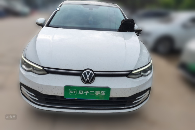 Volkswagen Golf 2023 car image #3