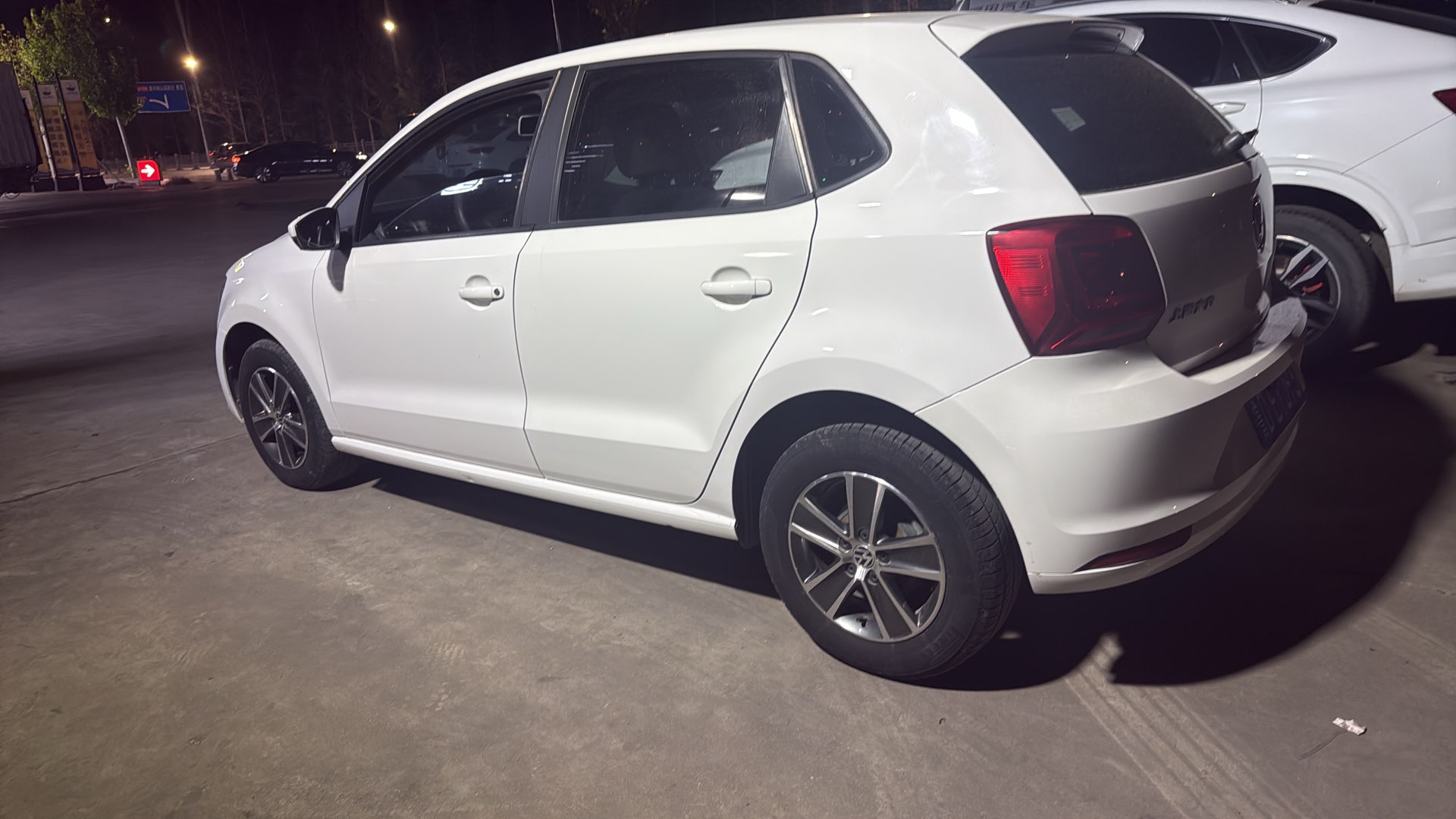 Volkswagen Polo 2015 #4 Volkswagen Polo 2015 car image #4
