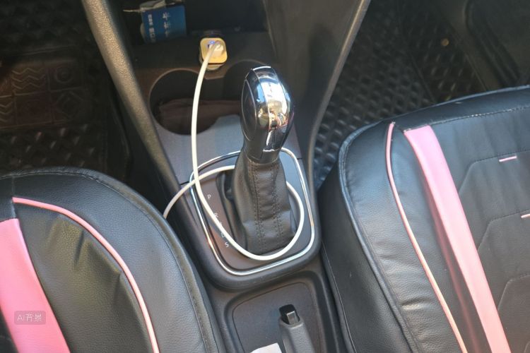 Volkswagen Polo 2017 car image #16