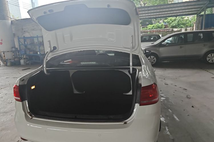 Volkswagen Lavida 2017 car image #21