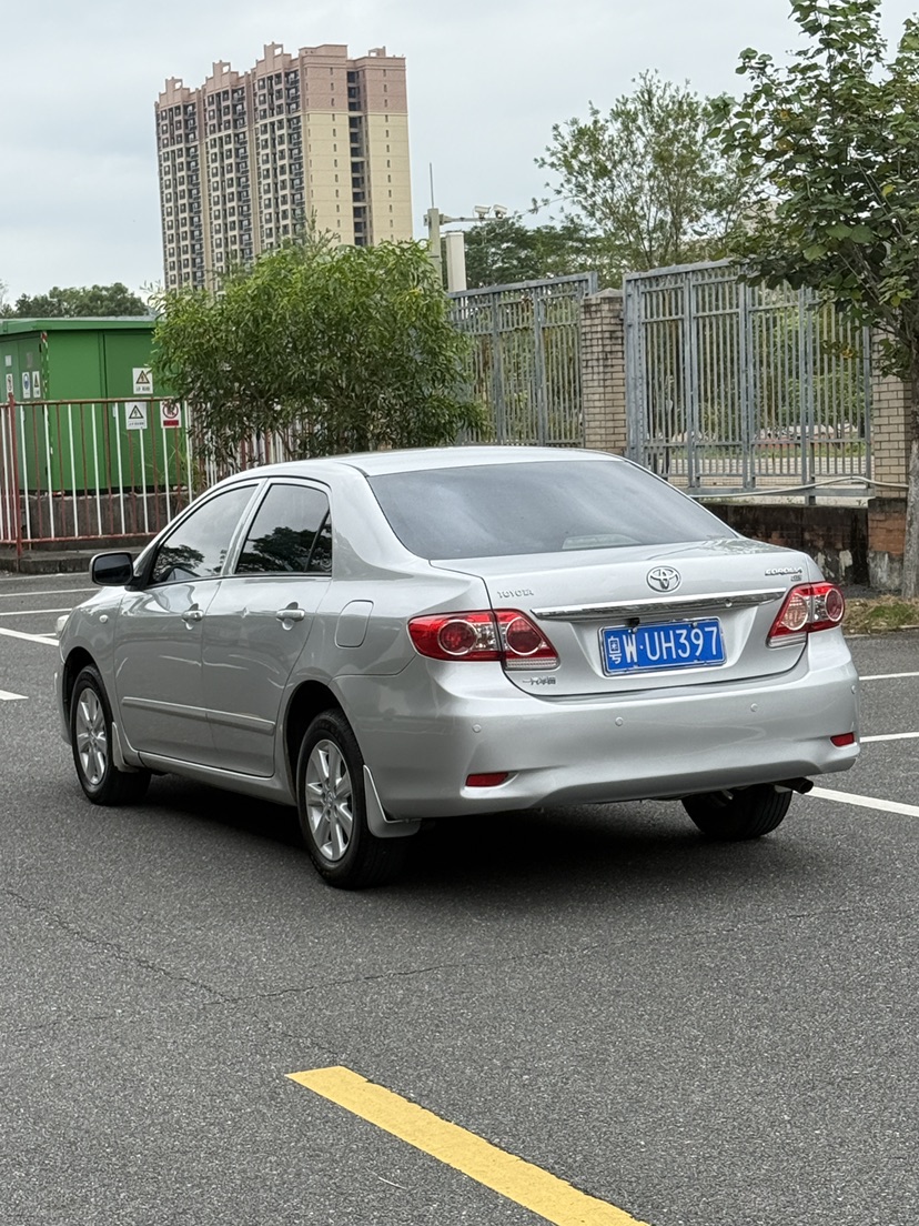 Toyota Corolla 2014 #6 Toyota Corolla 2014 car image #6