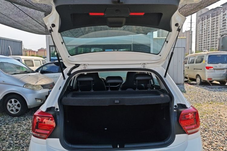 Volkswagen Polo 2020 car image #19