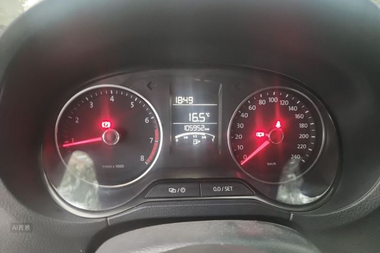 Volkswagen Polo 2015 immagine di auto #13