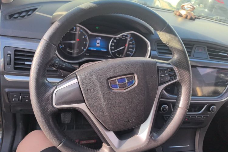 GEELY Emgrand 2017 car image #11