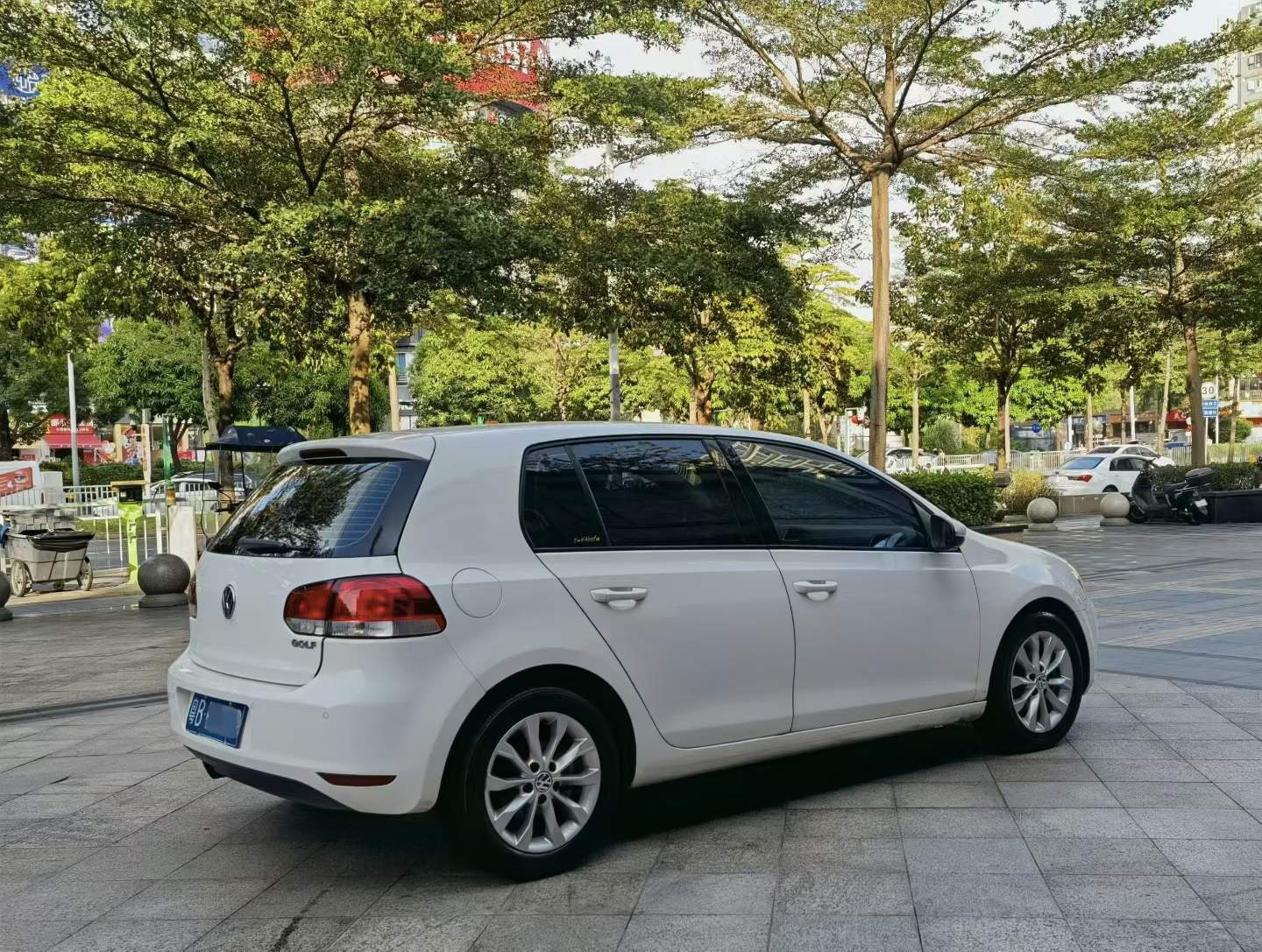 Volkswagen Golf 2011 #7 Volkswagen Golf 2011 car image #7