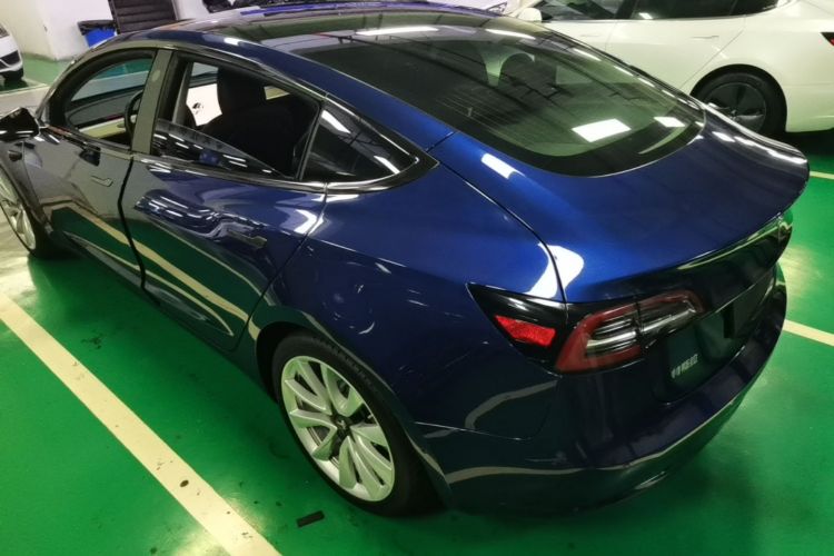 Tesla Model 3 2020 car image #5