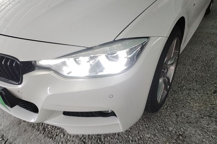 BMW 3 Series 2018 #23 BMW 3 Series 2018 car image #23