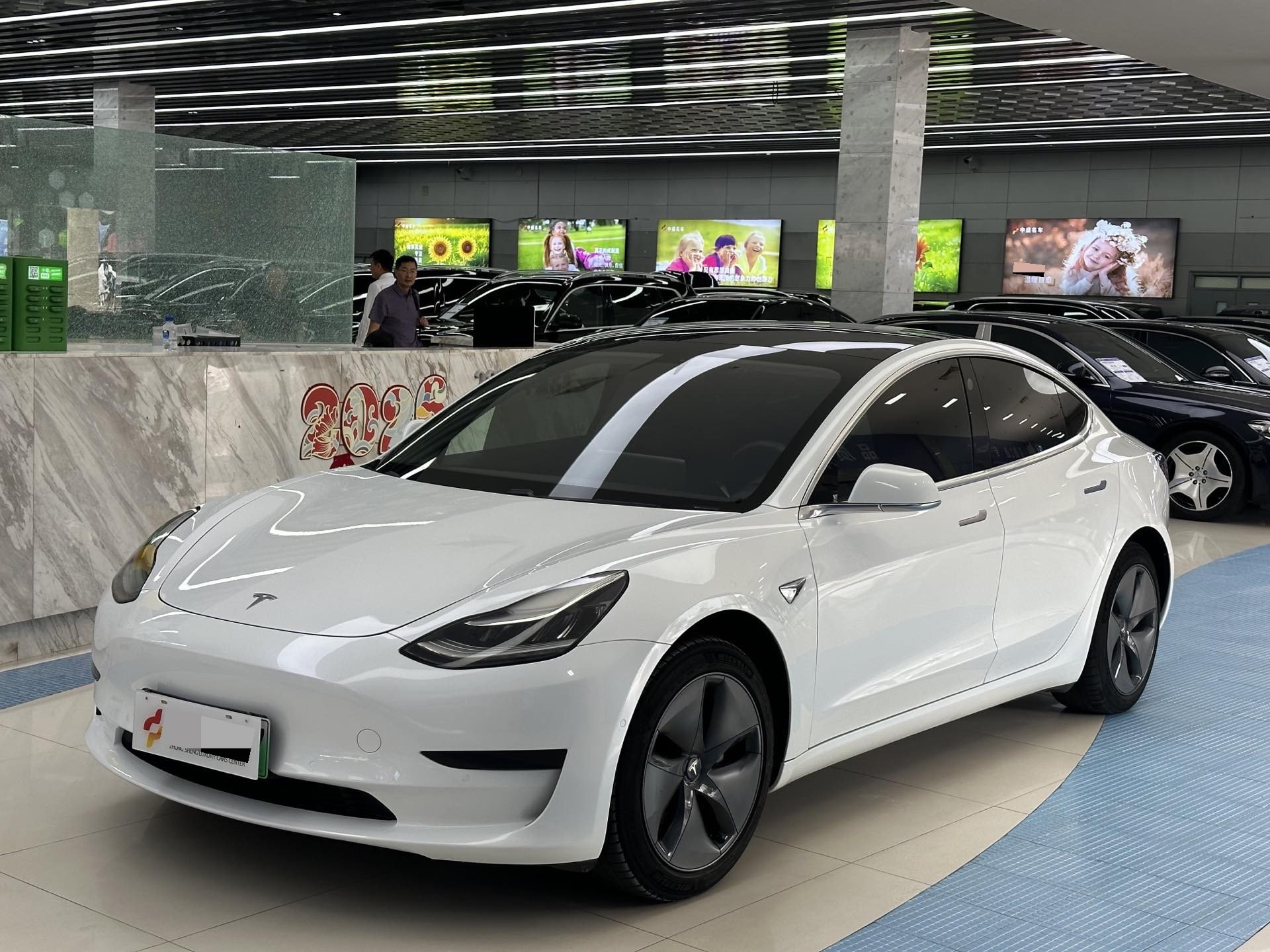 Tesla Model 3 2020 Tesla Model 3 2020 car image
