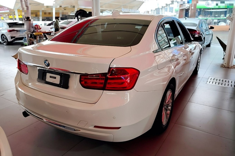 BMW 3 Series 2015 صورة سيارة #5