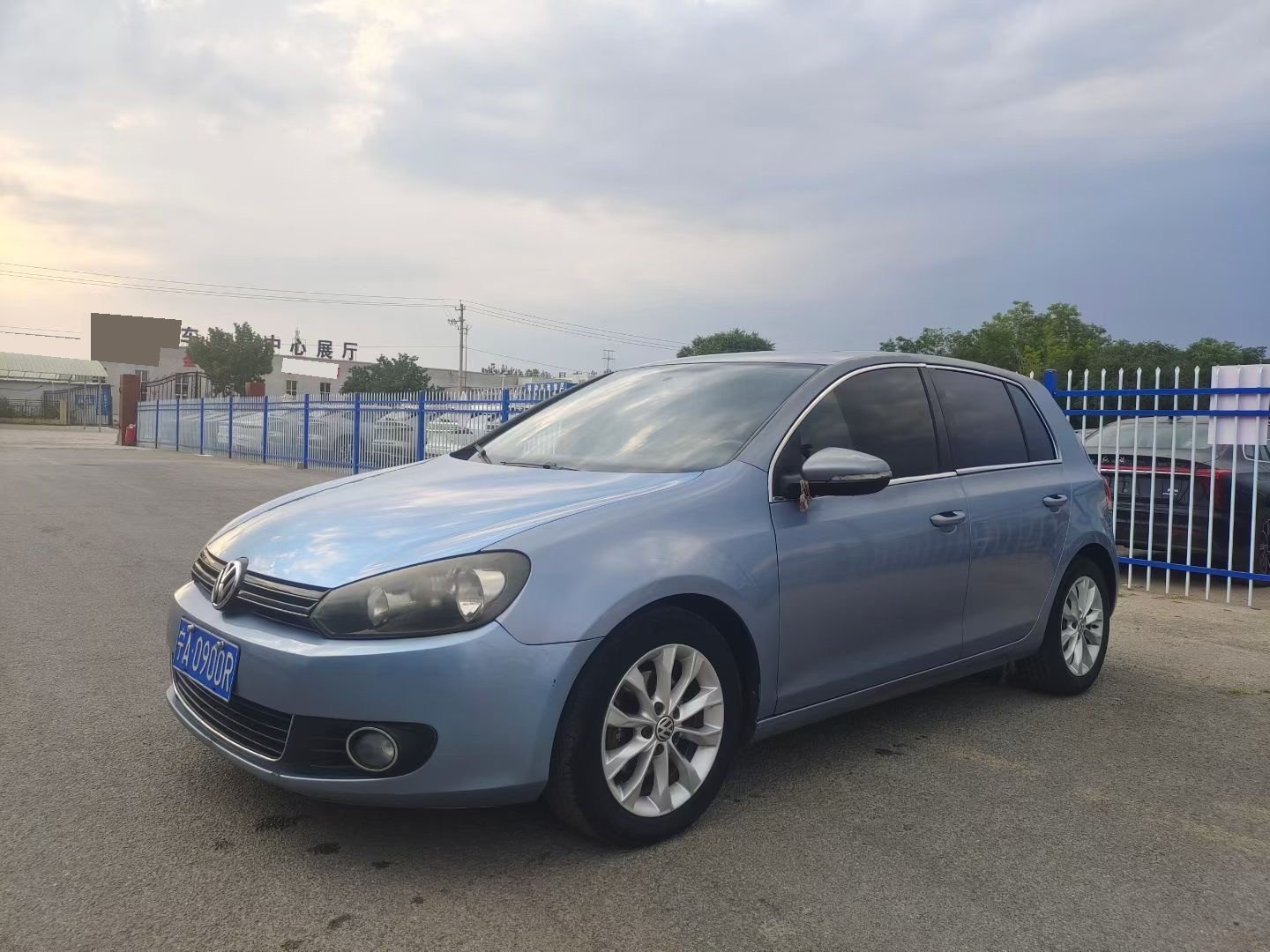 Volkswagen Golf 2012 Volkswagen Golf 2012 car image